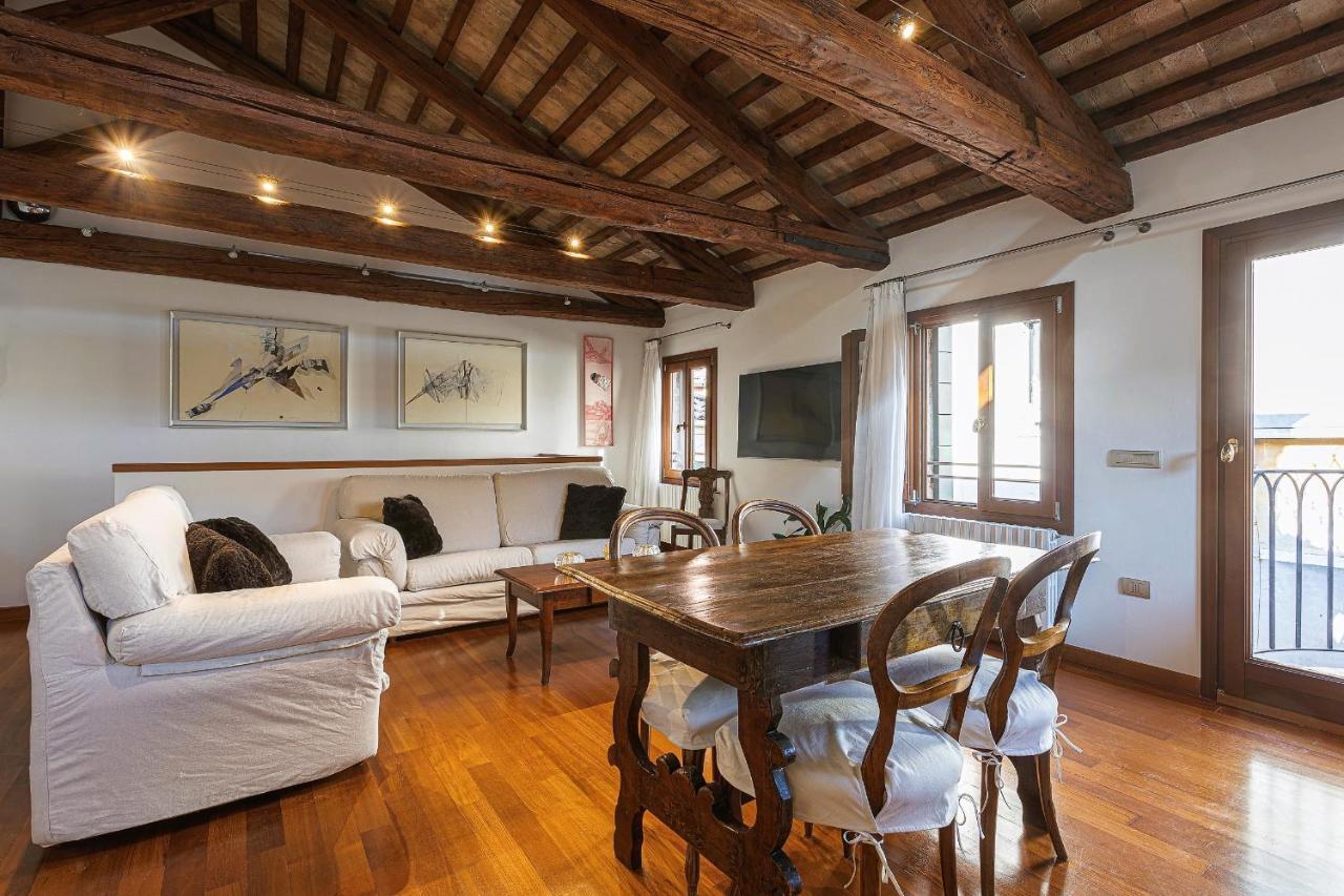 Апартаменты San Marco Luxury Loft With Terrace Венеция Экстерьер фото