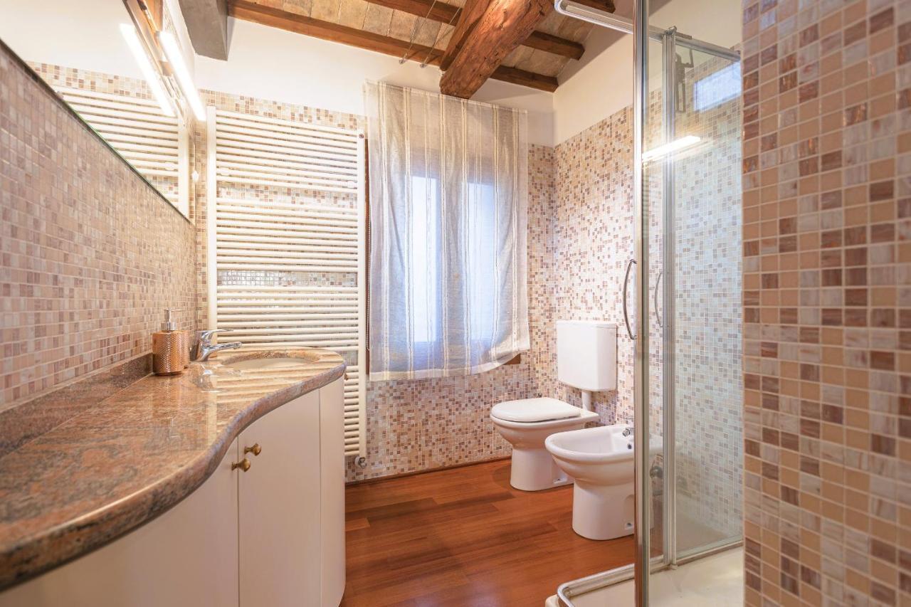 Апартаменты San Marco Luxury Loft With Terrace Венеция Экстерьер фото