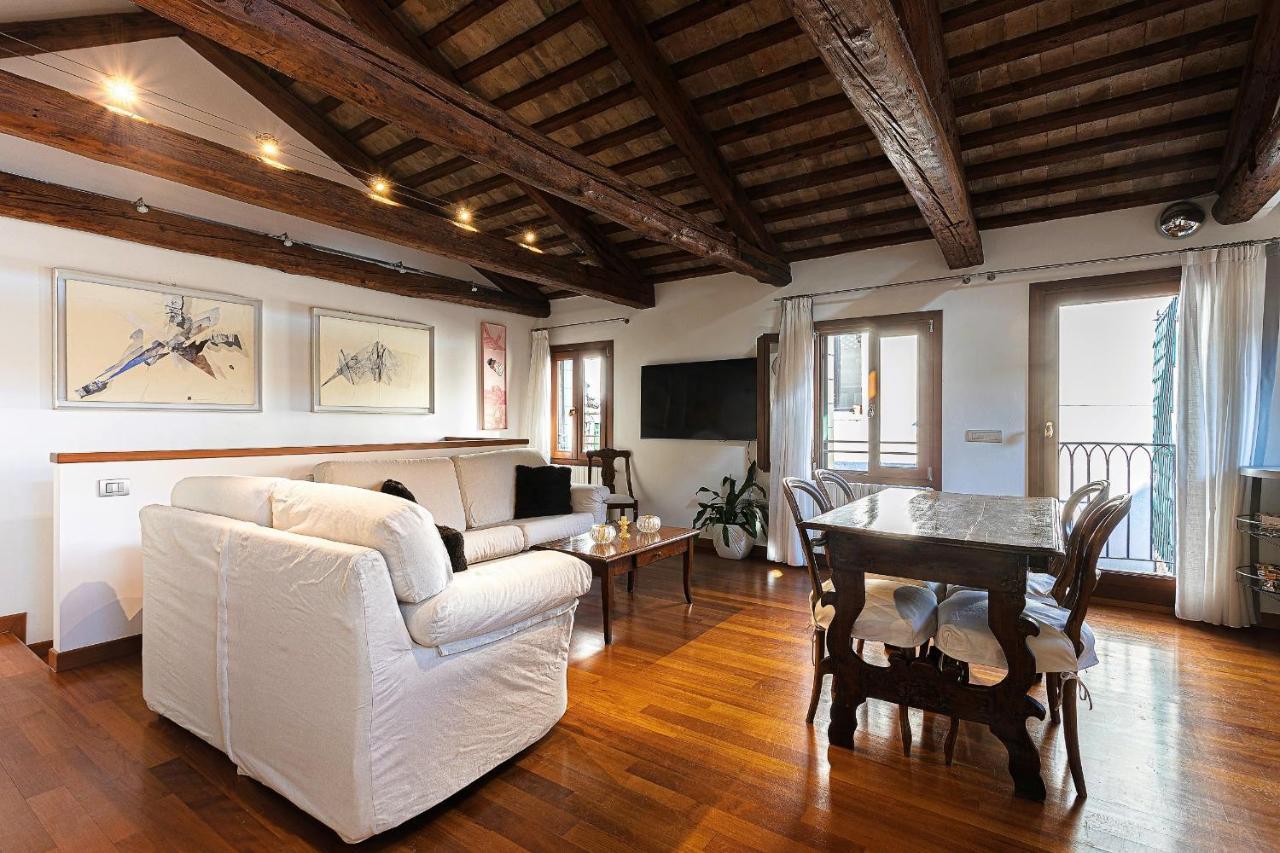 Апартаменты San Marco Luxury Loft With Terrace Венеция Экстерьер фото